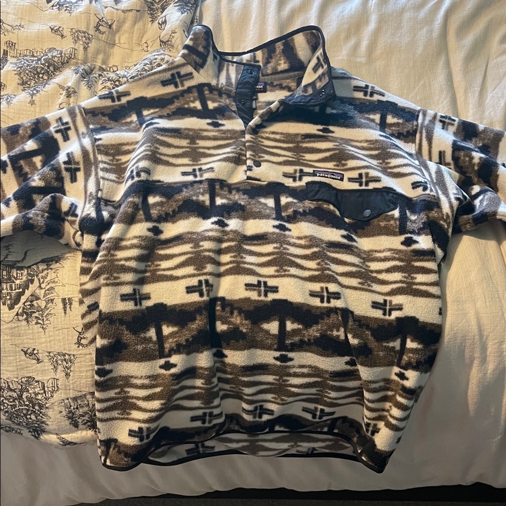 Patagonia Men's Zip Up Sweater in Brown and Cream